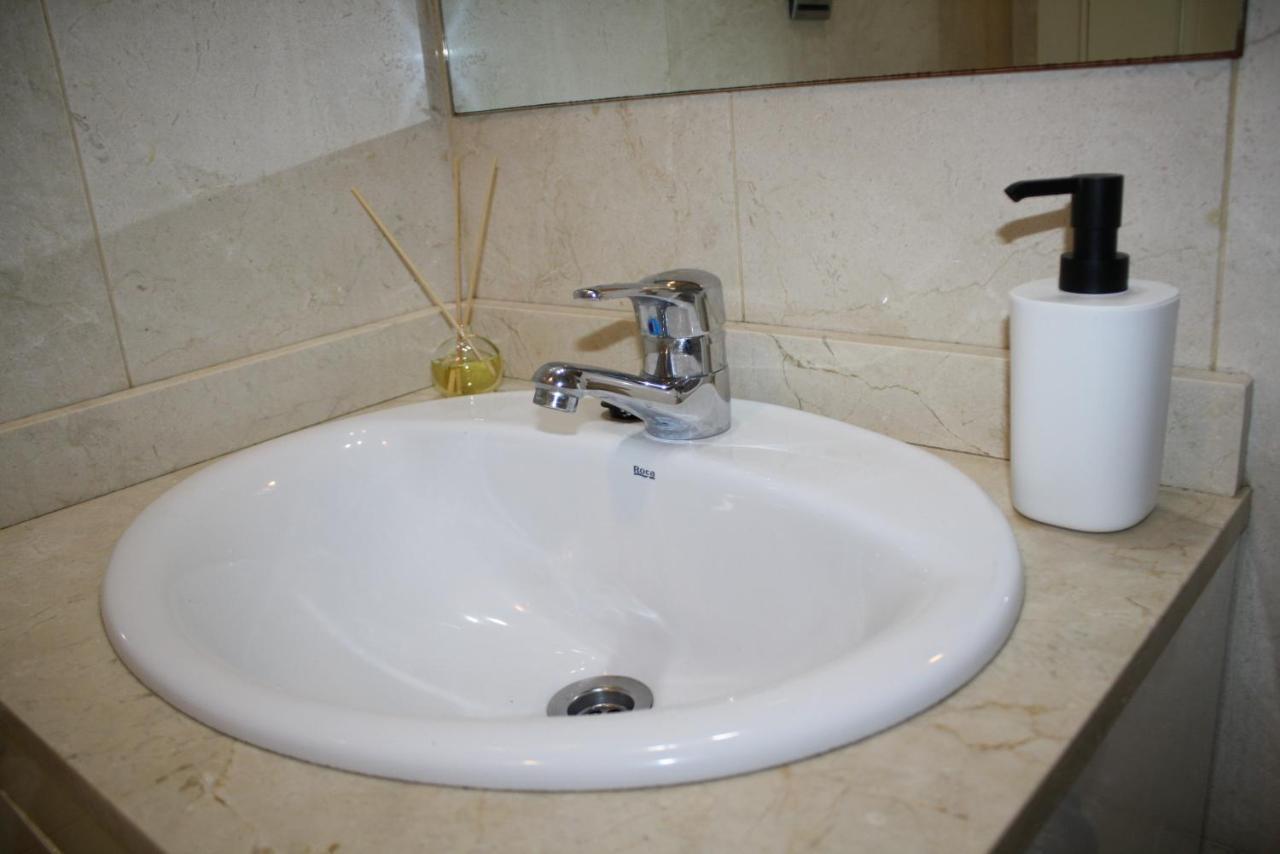 Apartamento Benalmádena Playa con WIFI, piscinas y garaje Esterno foto